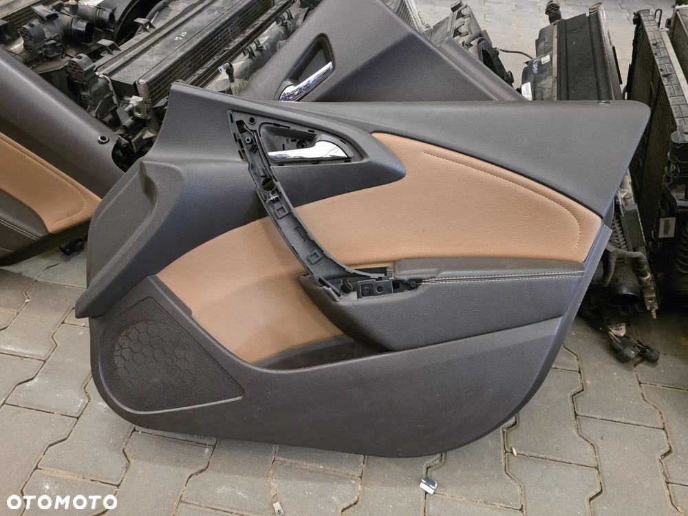 OPEL ASTRA J IV KOMBI TAPICERKA DRZWI BOCZKI PRZÓD TYŁ KOMPLET BRĄZOWE - 3