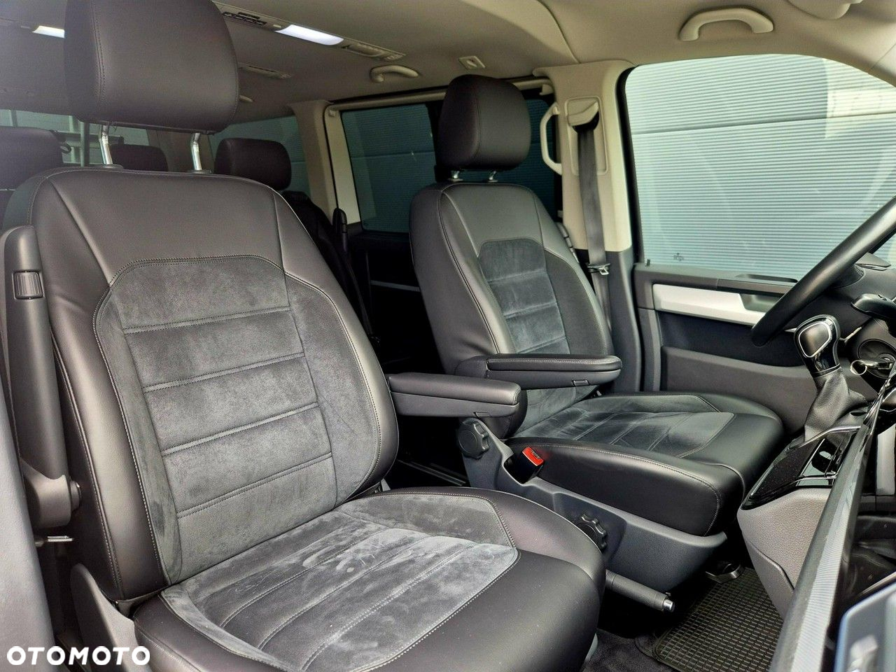 Volkswagen Multivan 2.0 BiTDI L1 Highline DSG - 15