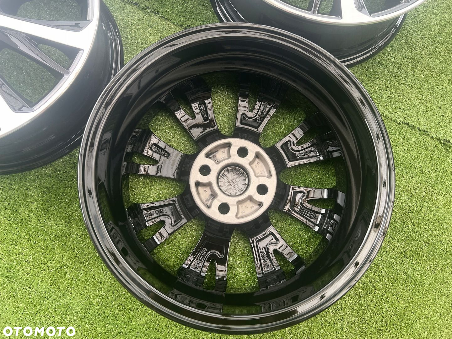 KOMPLET FELG FELGI ALU TOYOTA YARIS AYGO 15 4X100 ET39 ORYGINALNE - 9