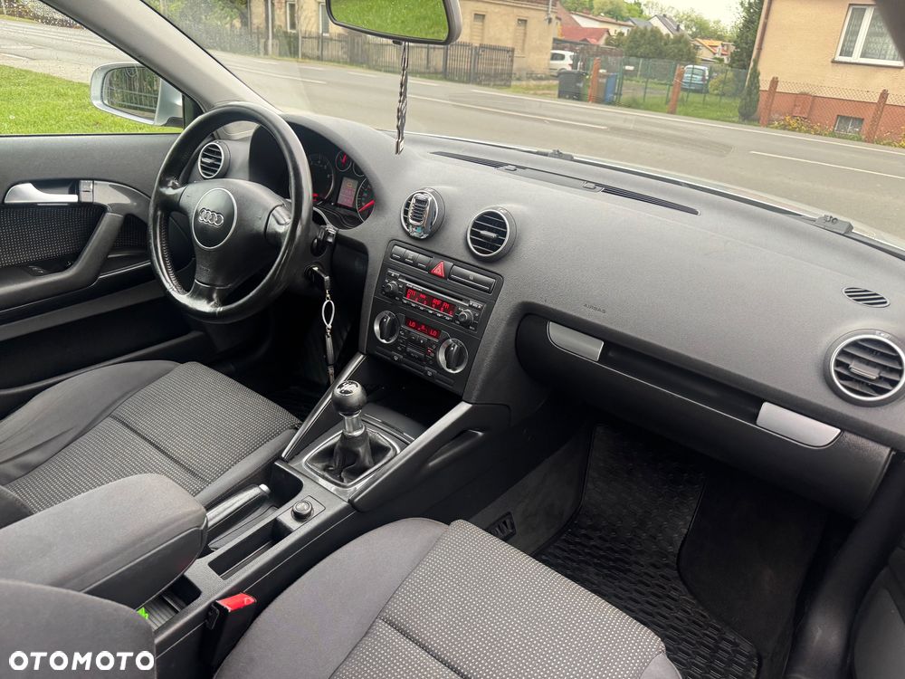 Audi A3 3-drzwiowe 1.6 S Line Sportpaket plus - 8
