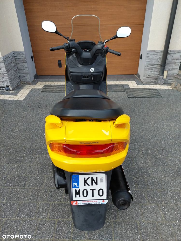 Suzuki Burgman - 6