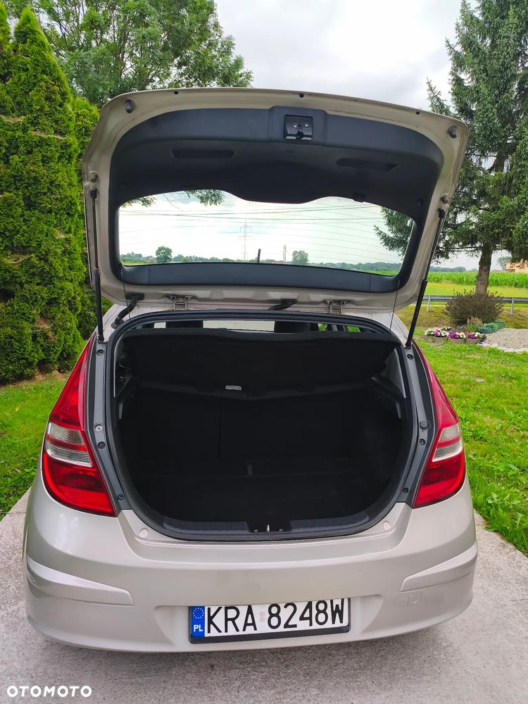 Hyundai i30 1.6 CRDi Comfort - 14
