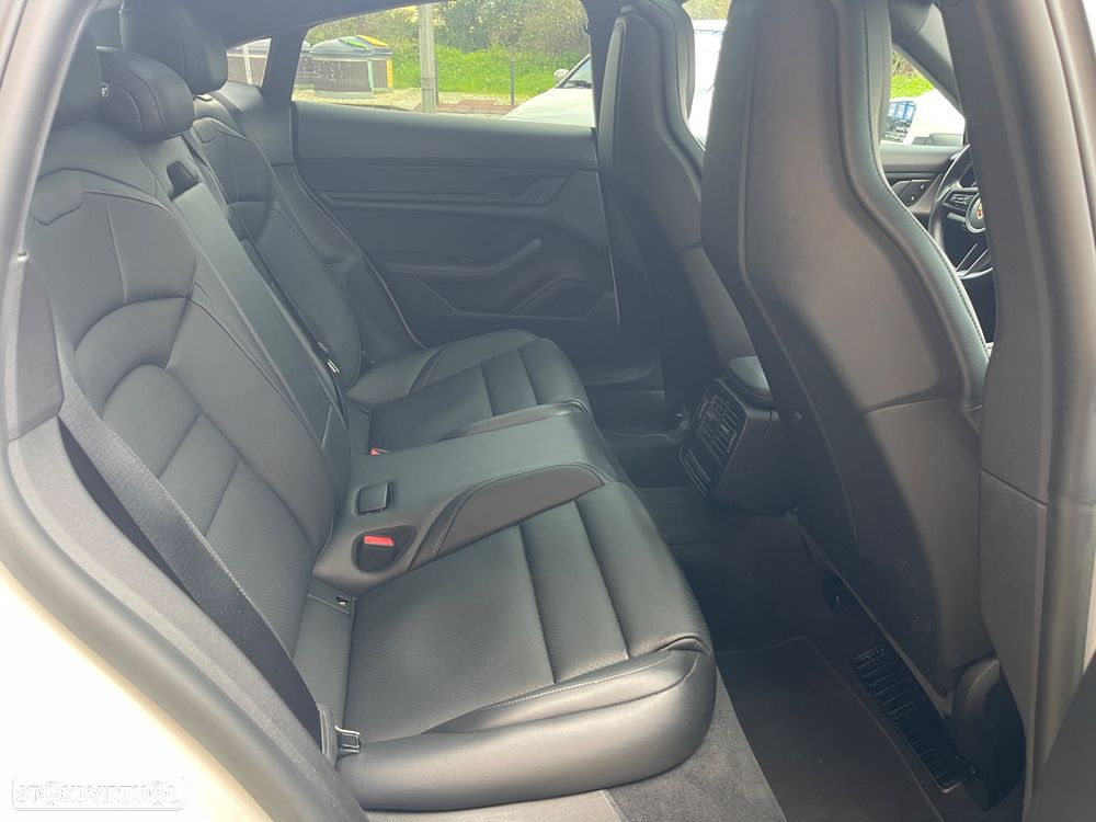 Porsche Taycan Standard - 15