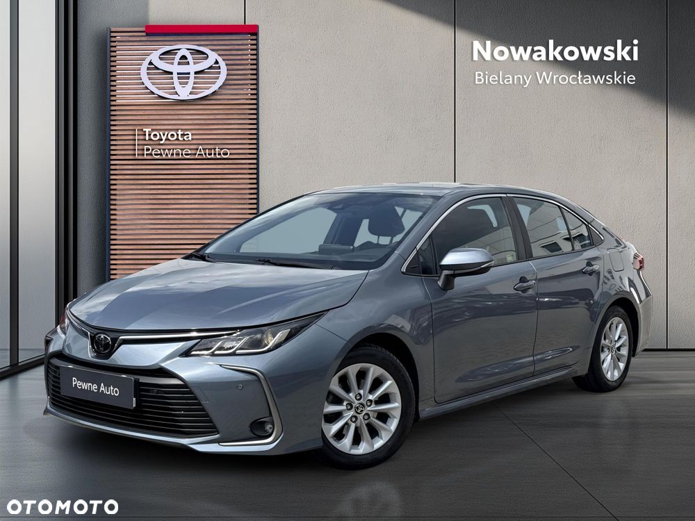 Toyota Corolla - 1