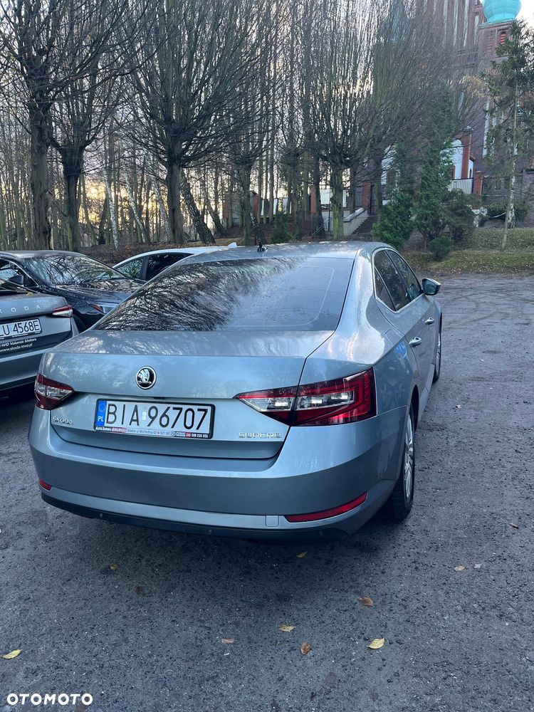 Skoda Superb 1.5 TSI ACT Style DSG - 4