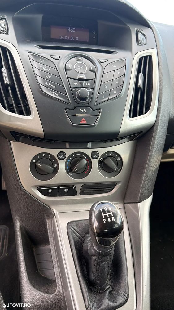 Ford Focus - 10