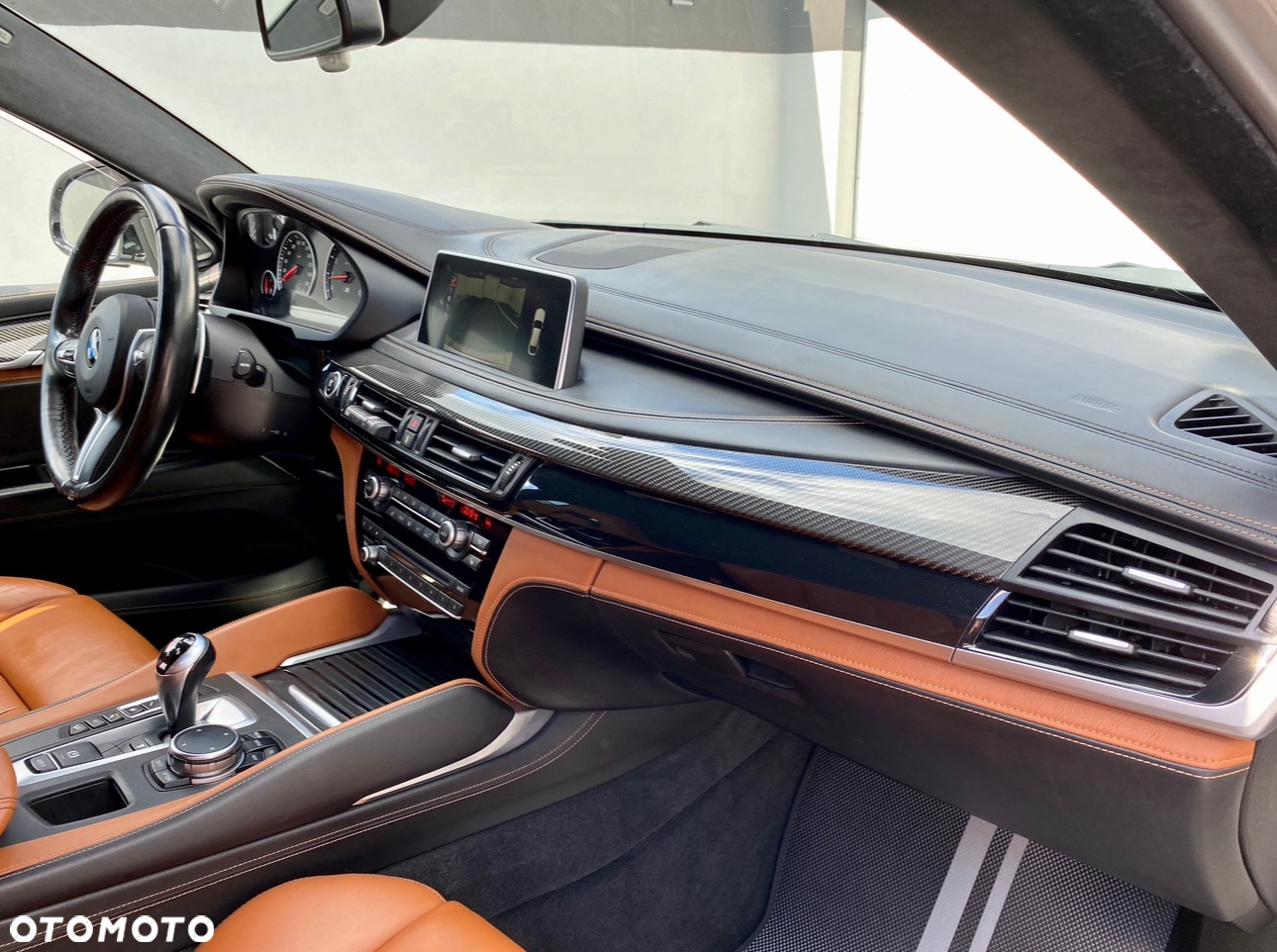 BMW X6M - 27
