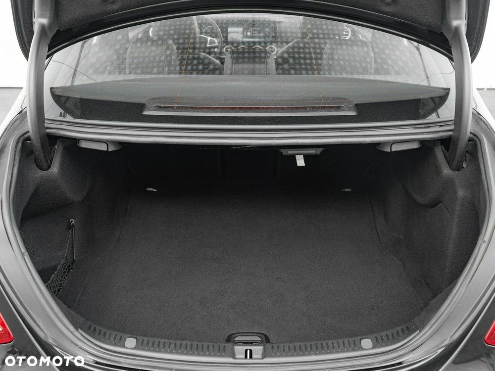 Mercedes-Benz Klasa E 350 d 4-Matic 9G-TRONIC - 31