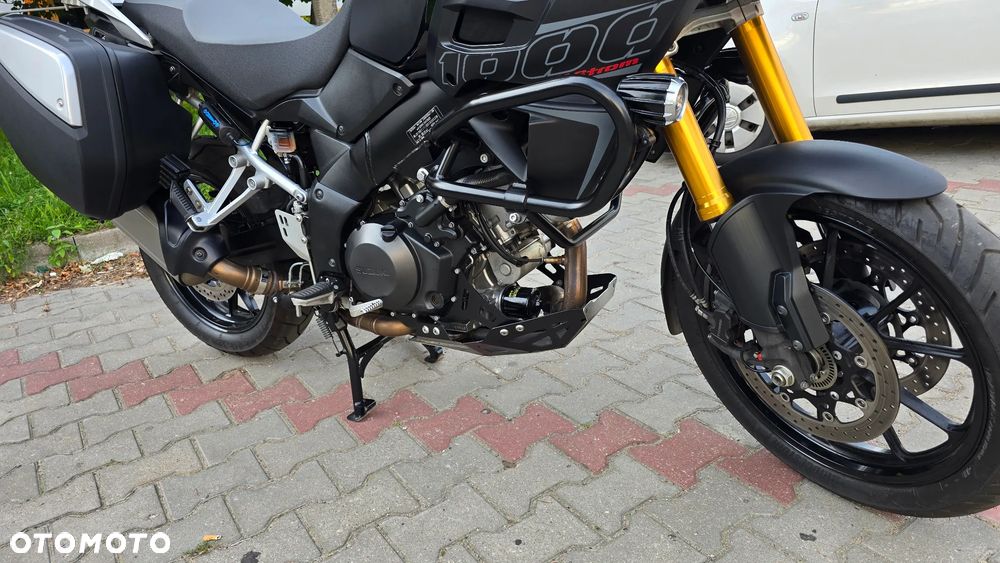 Suzuki V-STROM - 2
