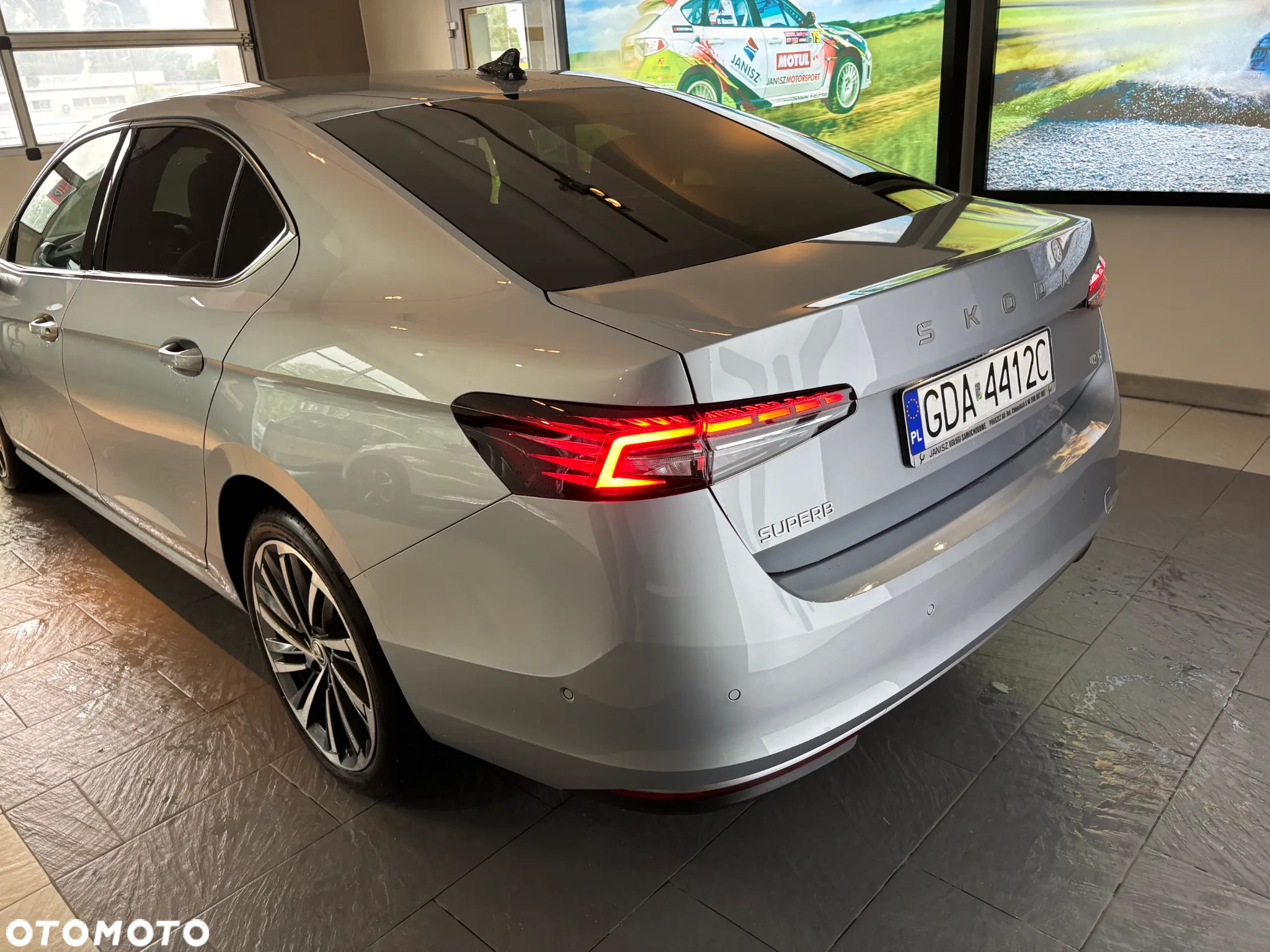 Skoda Superb 2.0 TDI SCR L&K DSG - 5