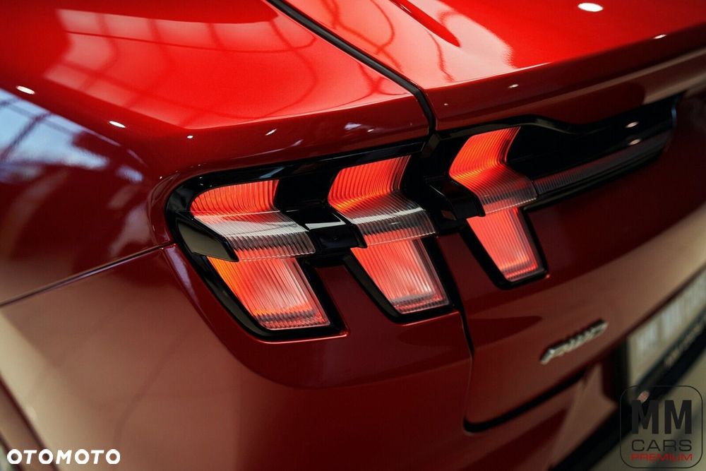 Ford Mustang Mach-E - 38