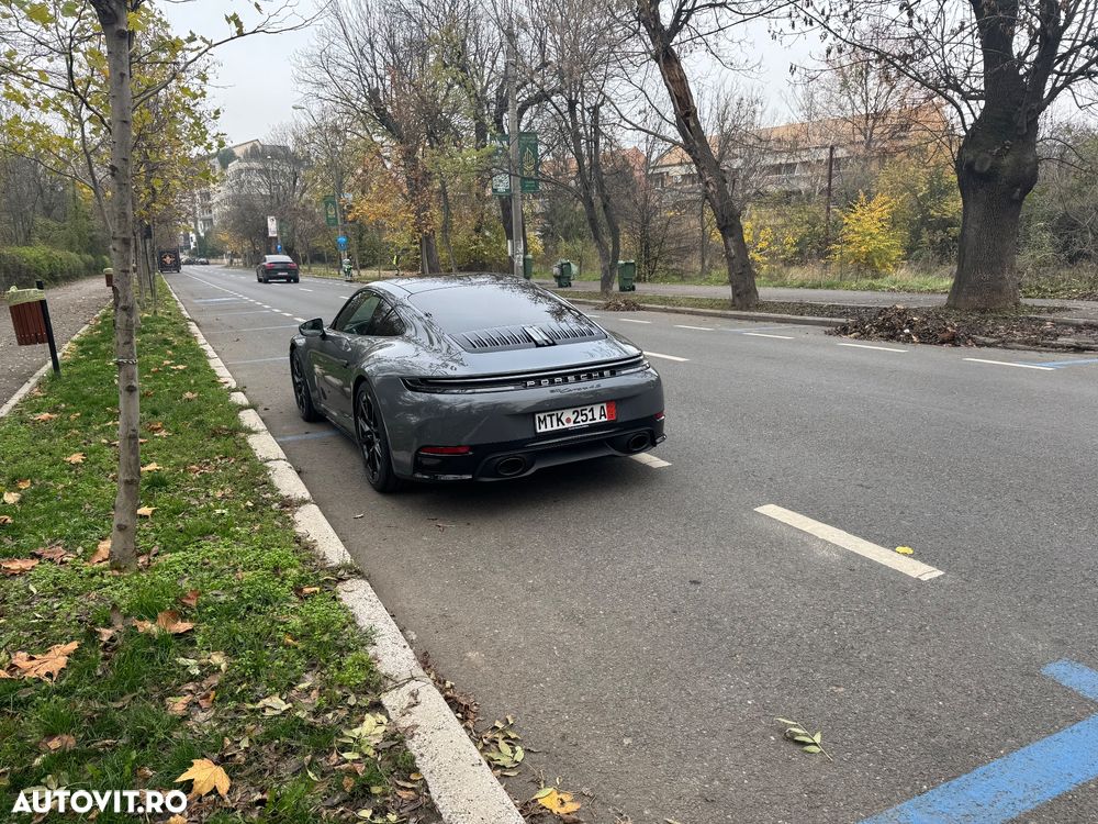 Porsche 992 - 7