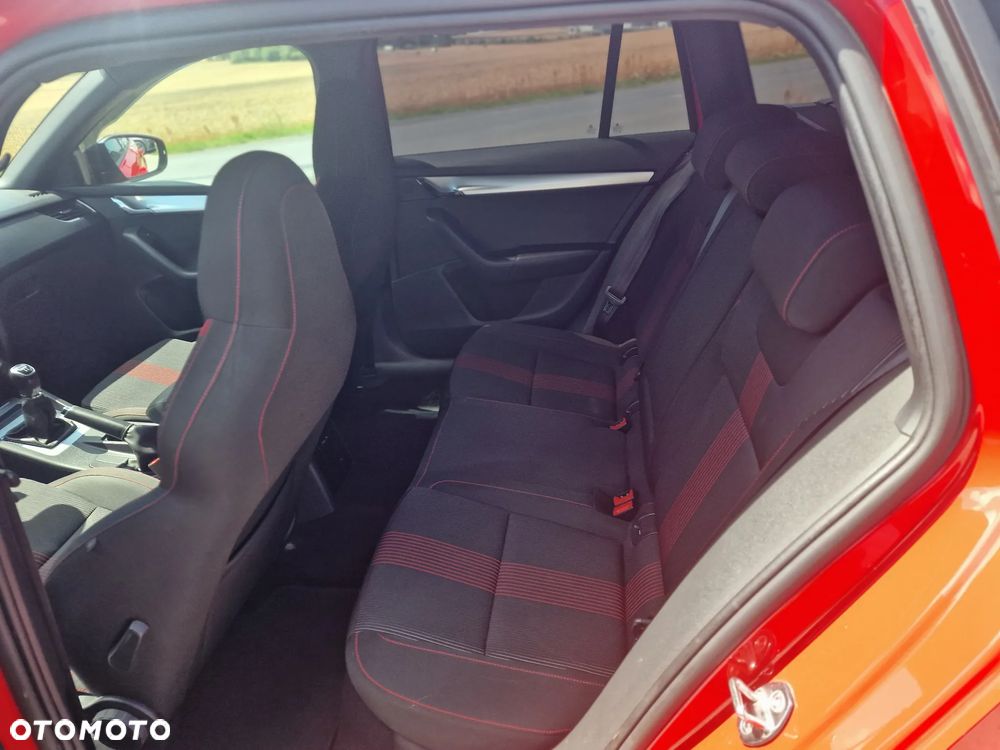 Skoda Octavia 1.6 TDI Sport Edition - 20