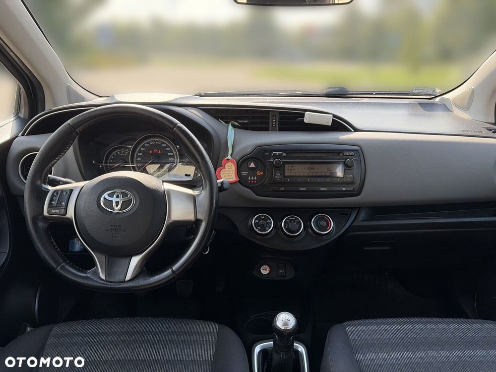Toyota Yaris 1.0 Active EU6 - 4