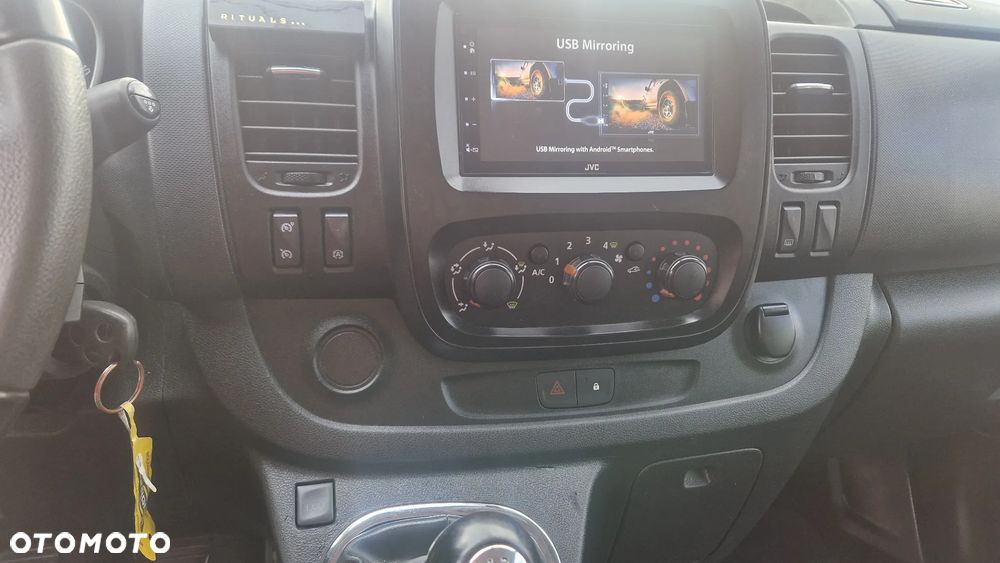 Opel VIVARO BITURBO 1.6 CDTI 145 KM kamera cofania - 14