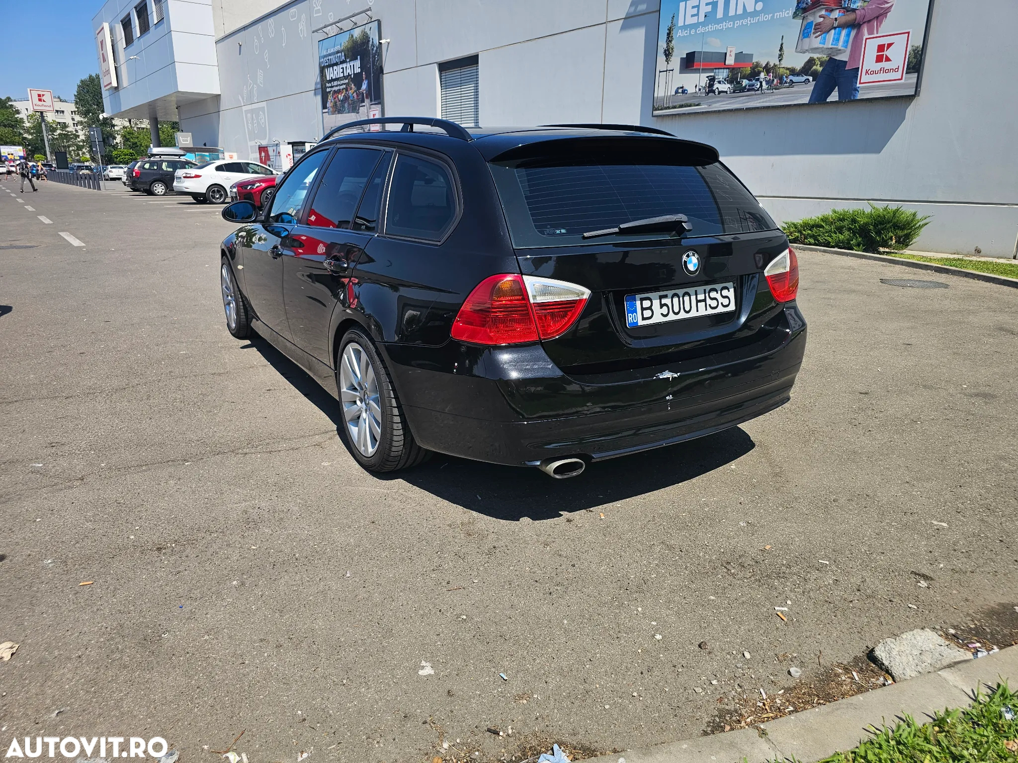 BMW Seria 3 320d DPF Touring Aut. - 4
