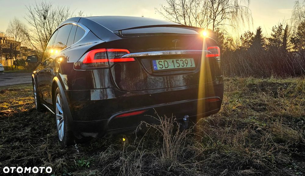 Tesla Model X 2017 photo 3