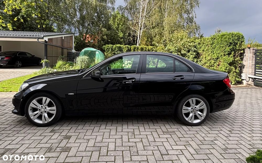 Mercedes-Benz Klasa C 180 CGI Automatik BlueEFFICIENCY Avantgarde - 5