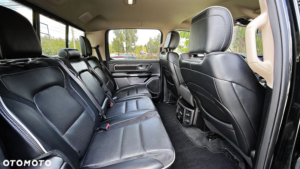Dodge RAM - 24