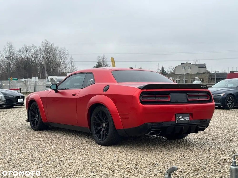 Dodge Challenger - 5