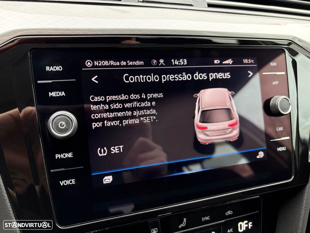 VW Passat Variant 2.0 TDi Elegance DSG - 34