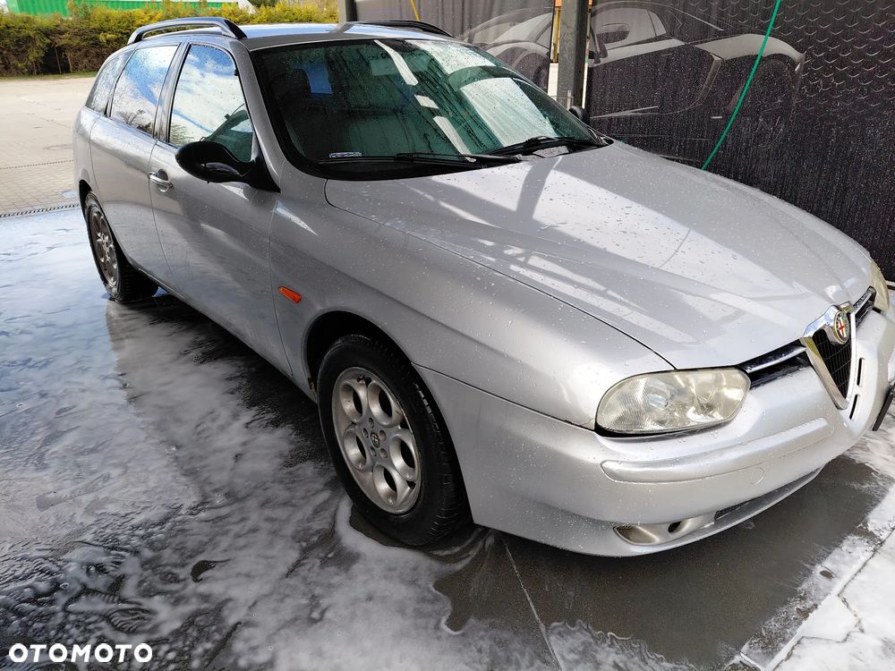 Alfa Romeo 156 2.5 V6 - 3