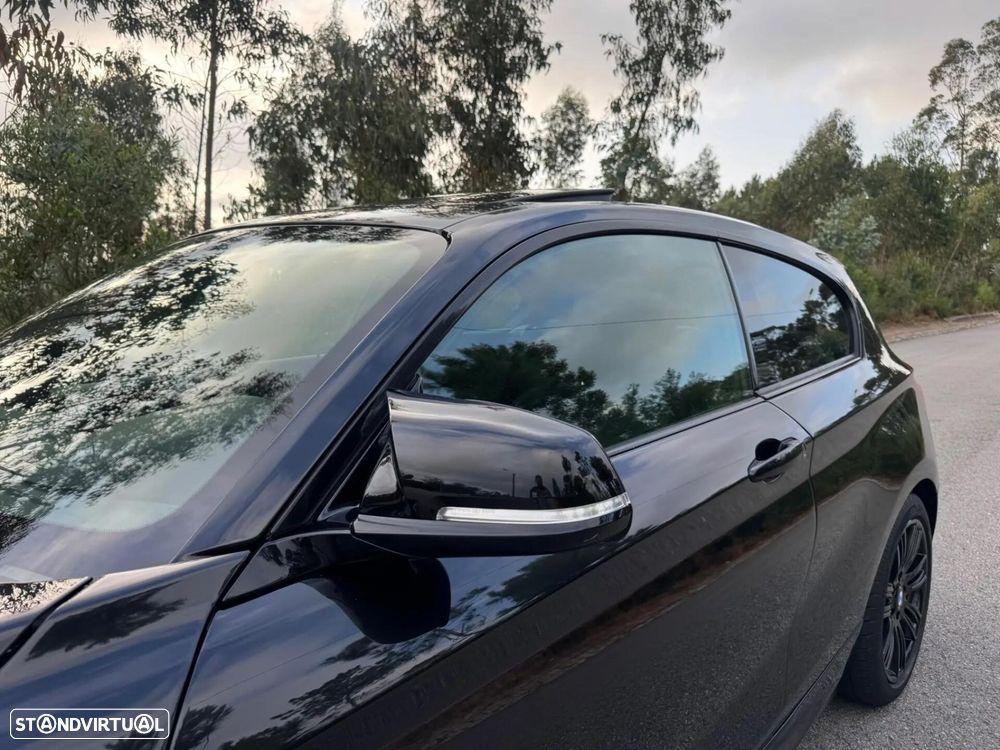 BMW 118 d Pack M — fotografia 4