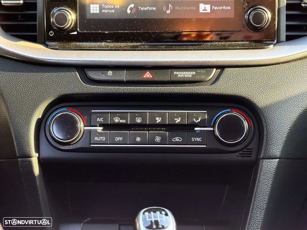 Kia Ceed 1.0 T-GDI Urban - 17