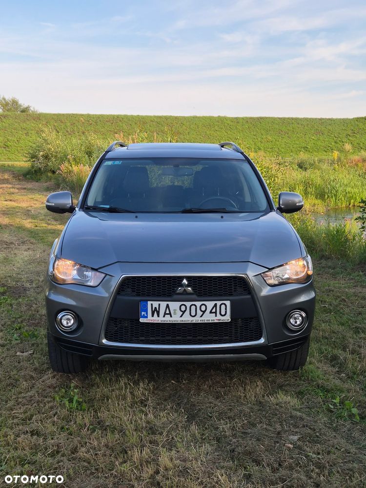 Mitsubishi Outlander 2.4 Intense + CVT - 3