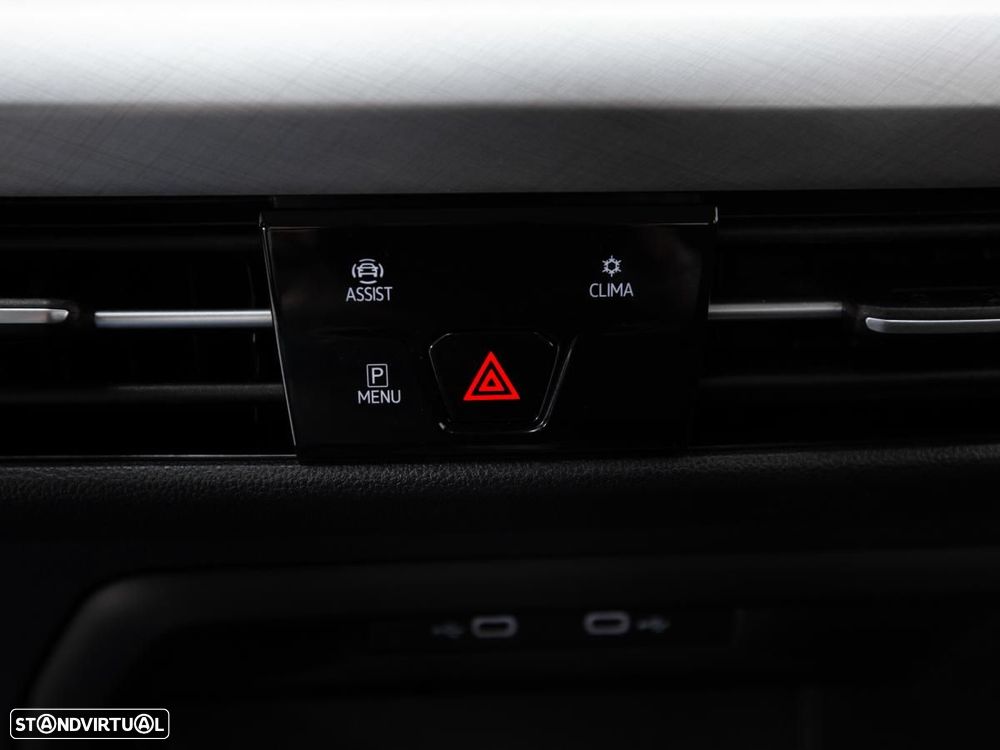 VW Golf 2.0 TDI Life DSG - 17