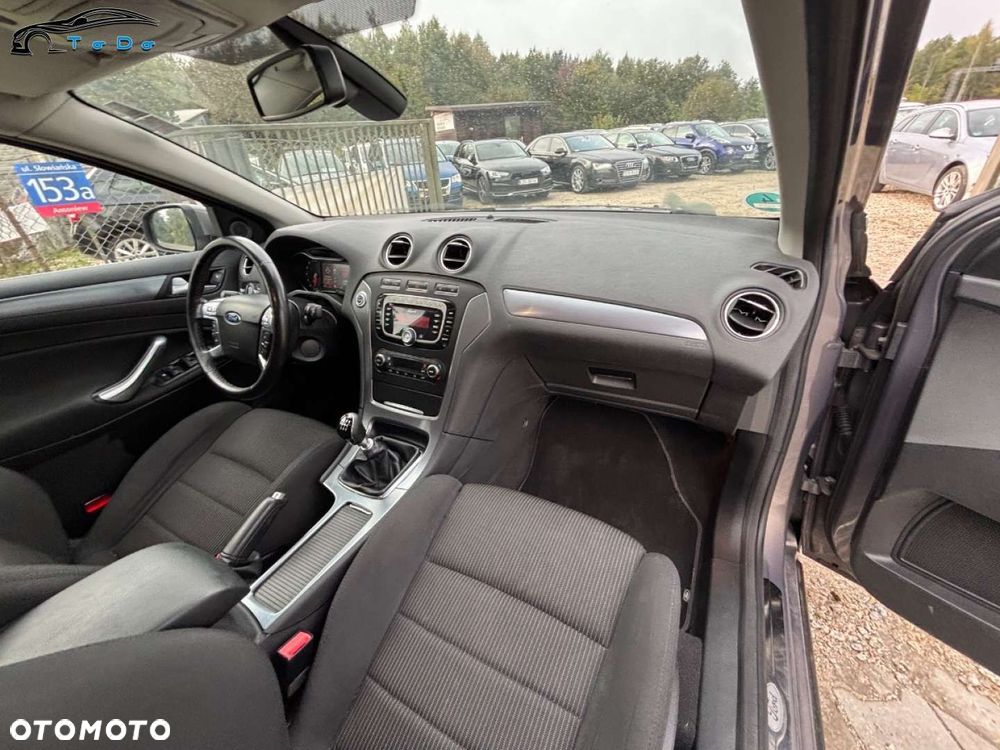 Ford Mondeo 1.6 T Platinium X Plus (Titanium) - 30