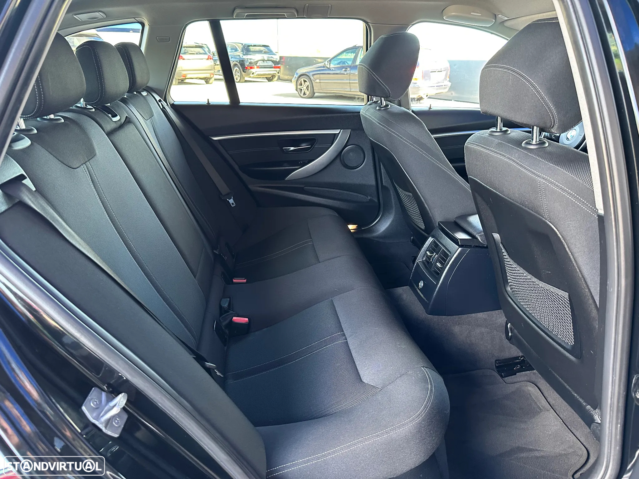 BMW 318 d Touring Line Sport Auto - 44