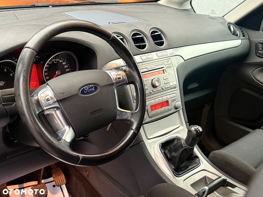 Ford S-Max 2.0 Titanium - 8