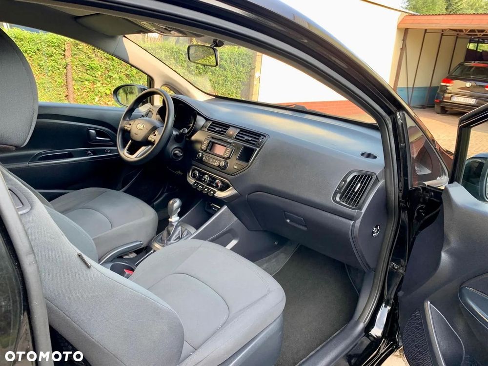 Kia Rio 1.4 Edition 7 - 11