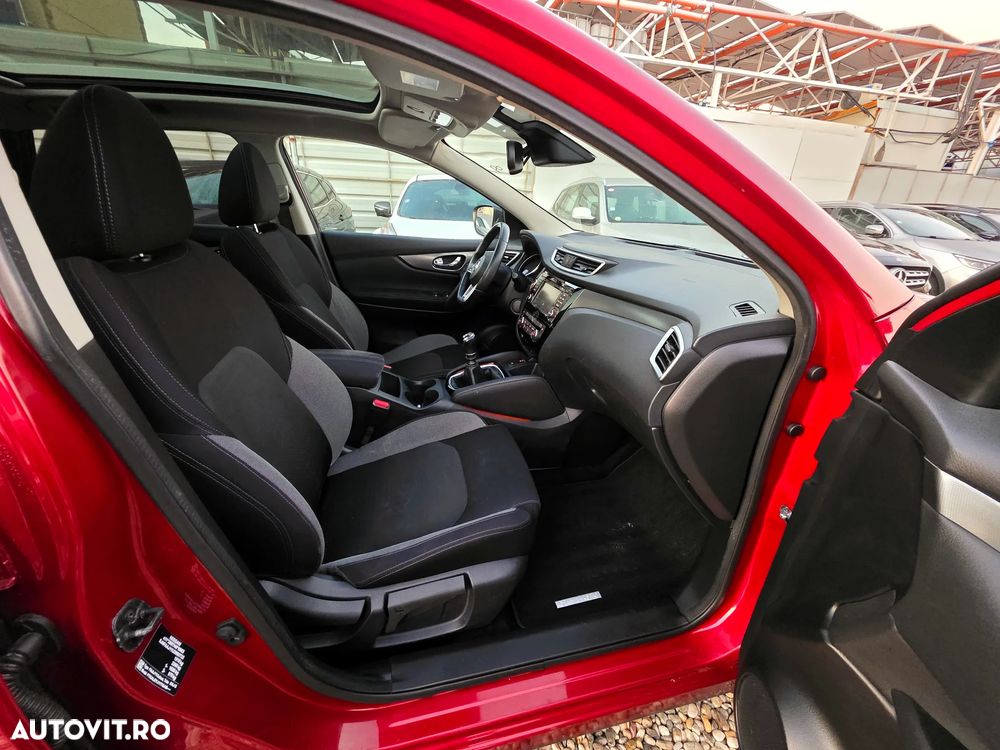 Nissan Qashqai 1.5 DCI N-Connecta - 14