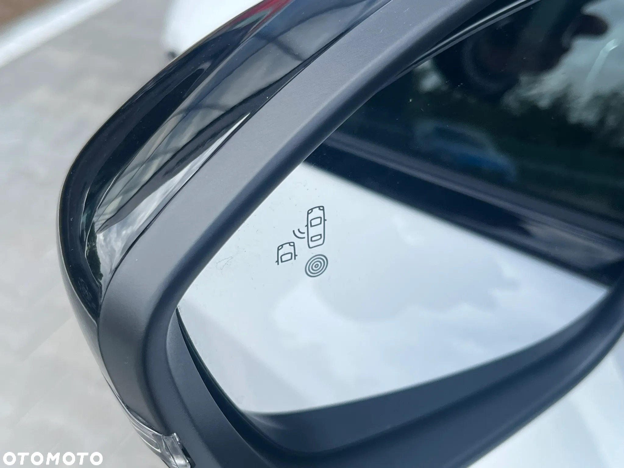 Peugeot 208 1.2 mHEV GT - 17