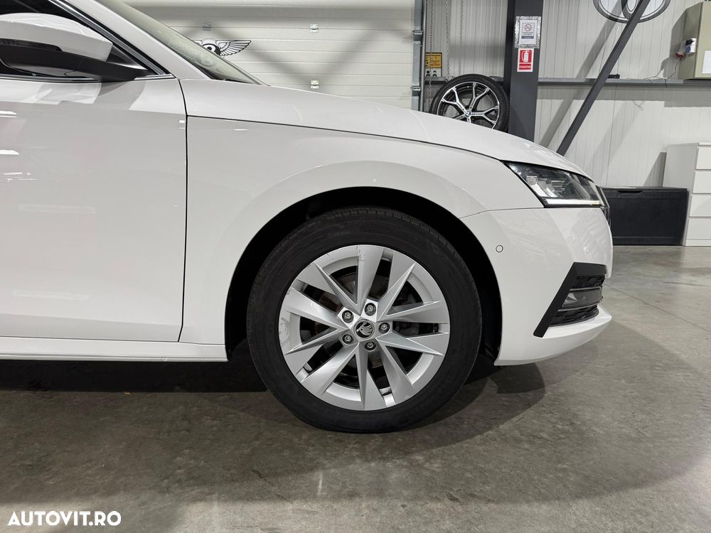 Skoda Octavia 2.0 TDI DSG Style - 41