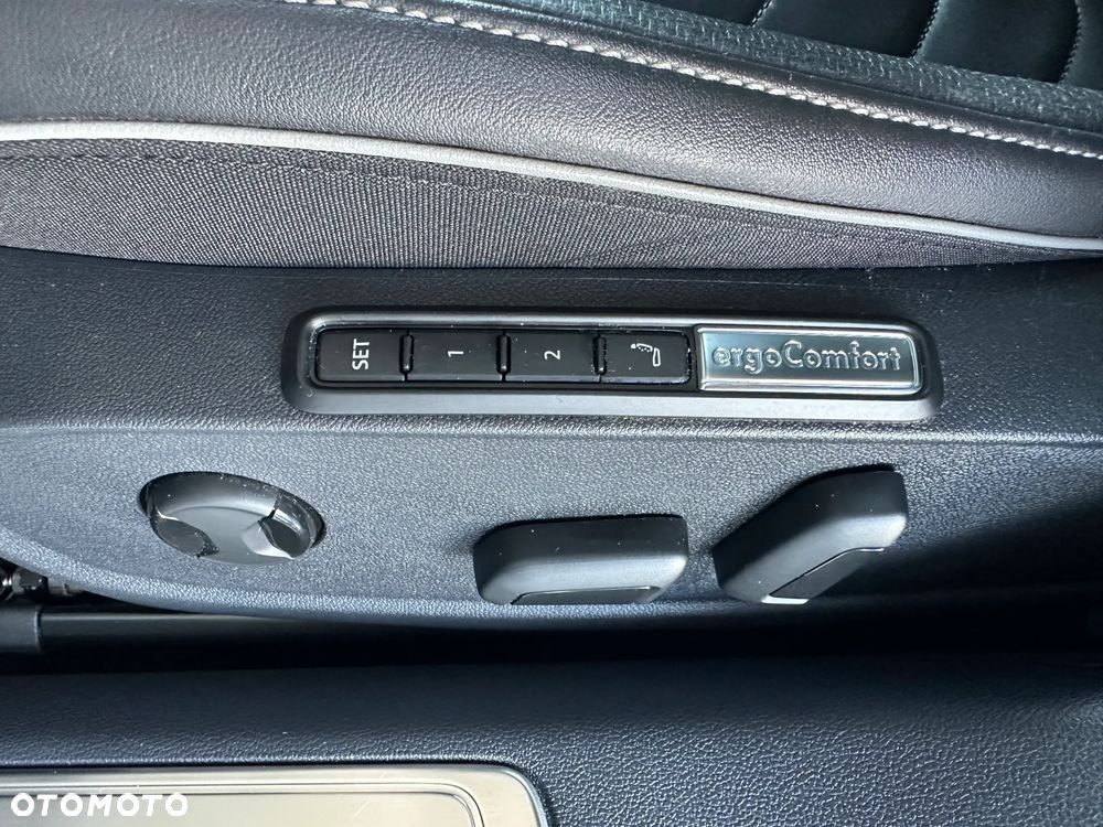 Volkswagen Arteon 2.0 TSI DSG R-Line Edition - 17