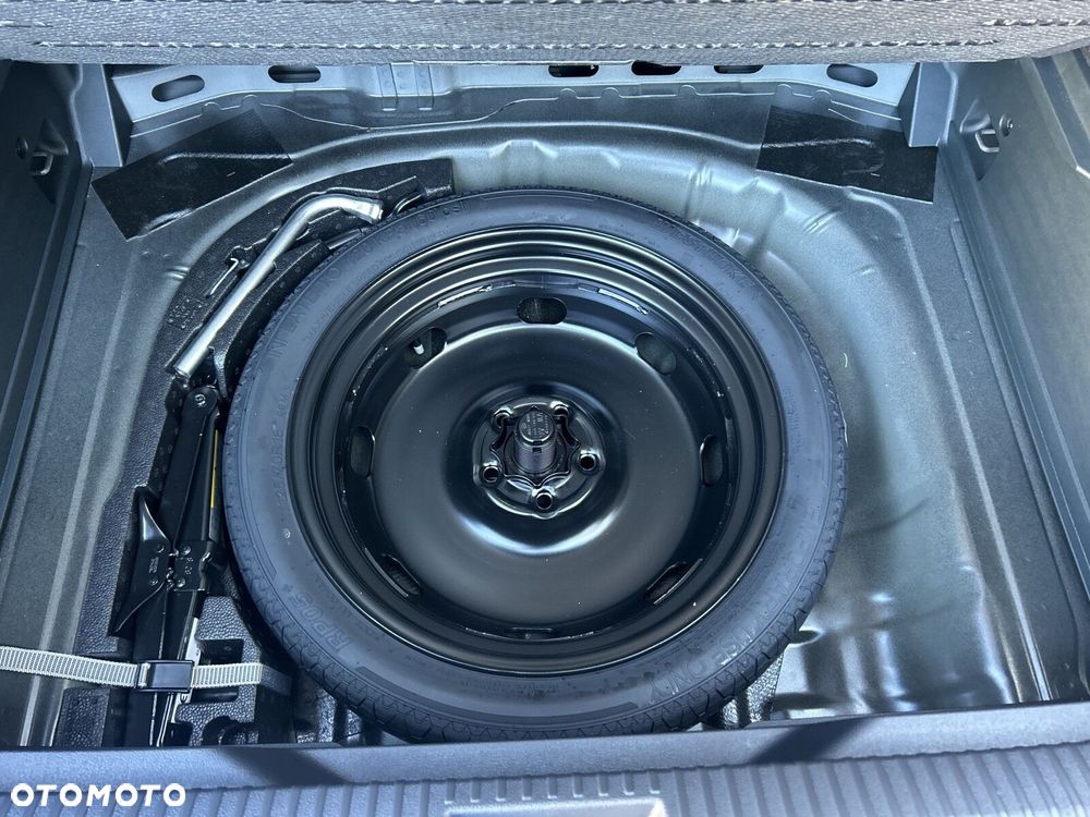 Volkswagen T-Roc - 33