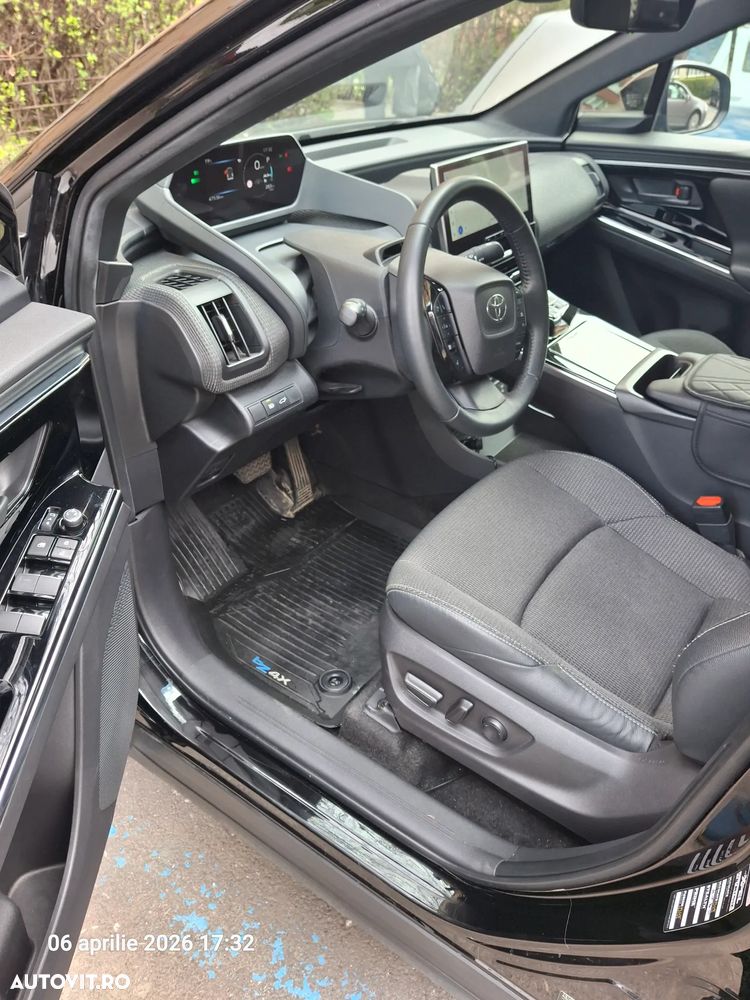Toyota BZ4X 160 KW AWD (4x4) Exclusive - 5