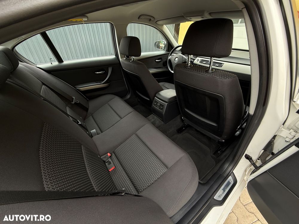 BMW Seria 3 316d - 5