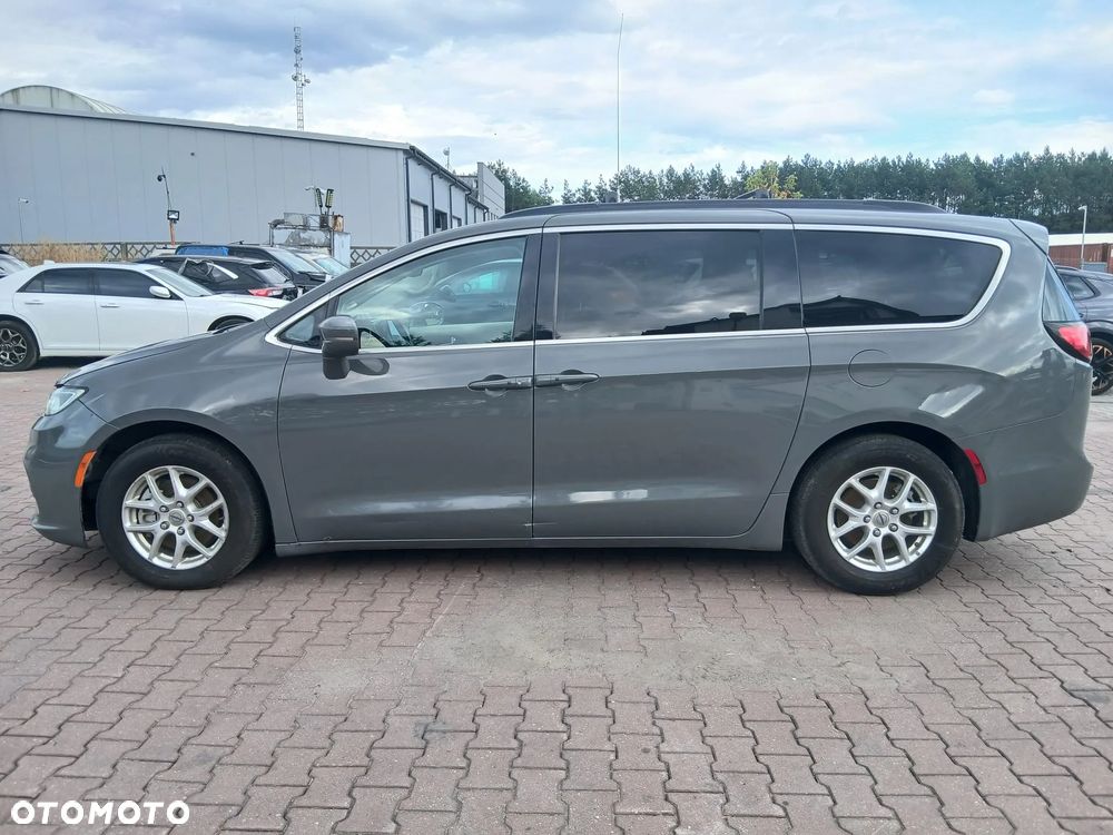 Chrysler Pacifica - 7