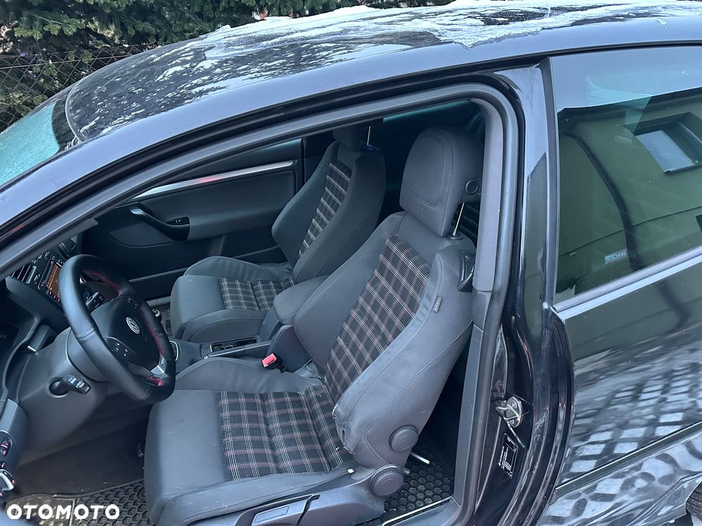 Volkswagen Golf 2.0 GTI - 7