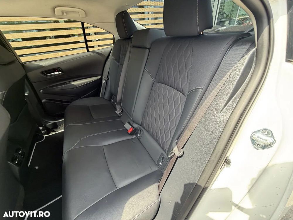 Toyota Corolla 1.8 HSD Exclusive - 13