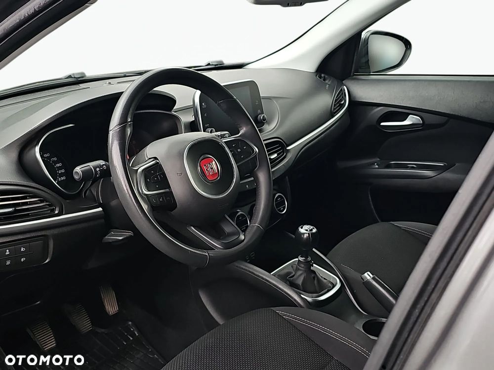 Fiat Tipo 1.4 16v Lounge EU6d - 23