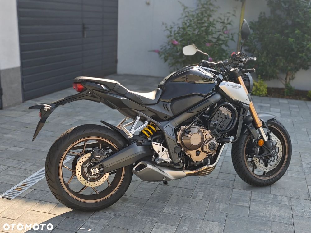 Honda CB - 3