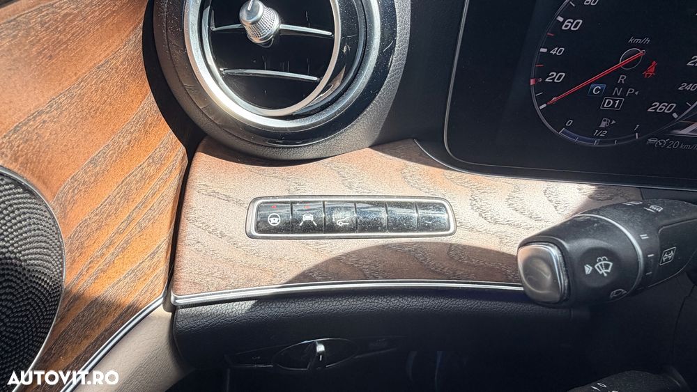 Mercedes-Benz E 220 d Aut. - 11