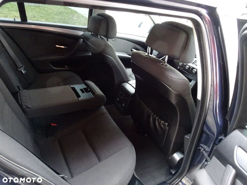 BMW Seria 5 520d Touring Edition Exclusive - 33