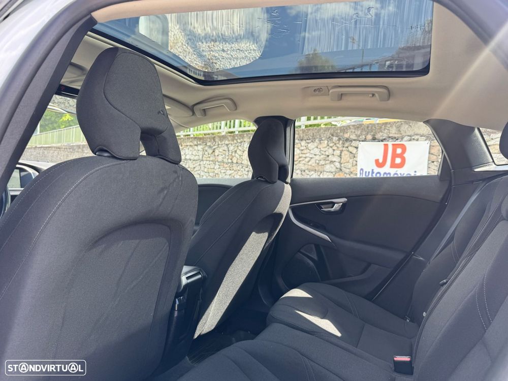 Volvo V40 1.6 D2 Kinetic - 14