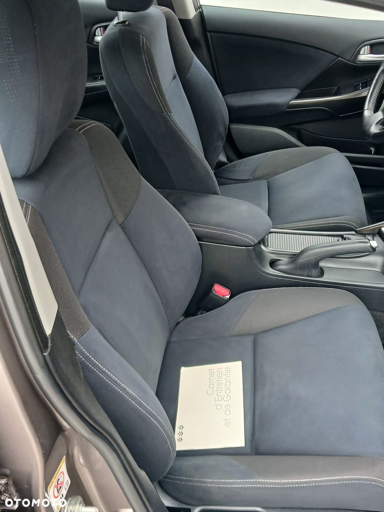 Honda Civic 1.8i-VTEC Sport - 27